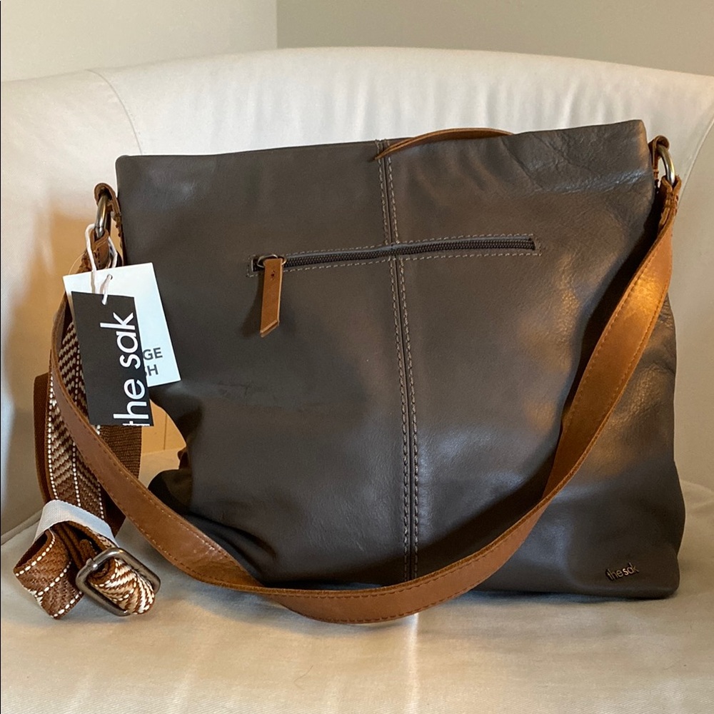 NWT The Sak Leather Shoulder Bag with Sophisticated Design